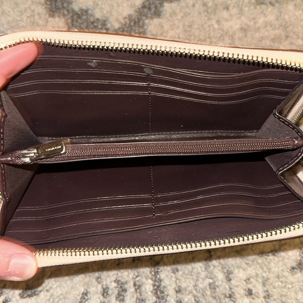 COACH ACCORDION ZIP IN SIGNATURE‎ DEBOSSED WALLET 54805 PASTEL PINK LEATHER - Picture 5 of 6